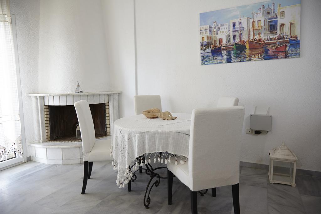 Beach Front Villa Nea Kallikrateia Bagian luar foto